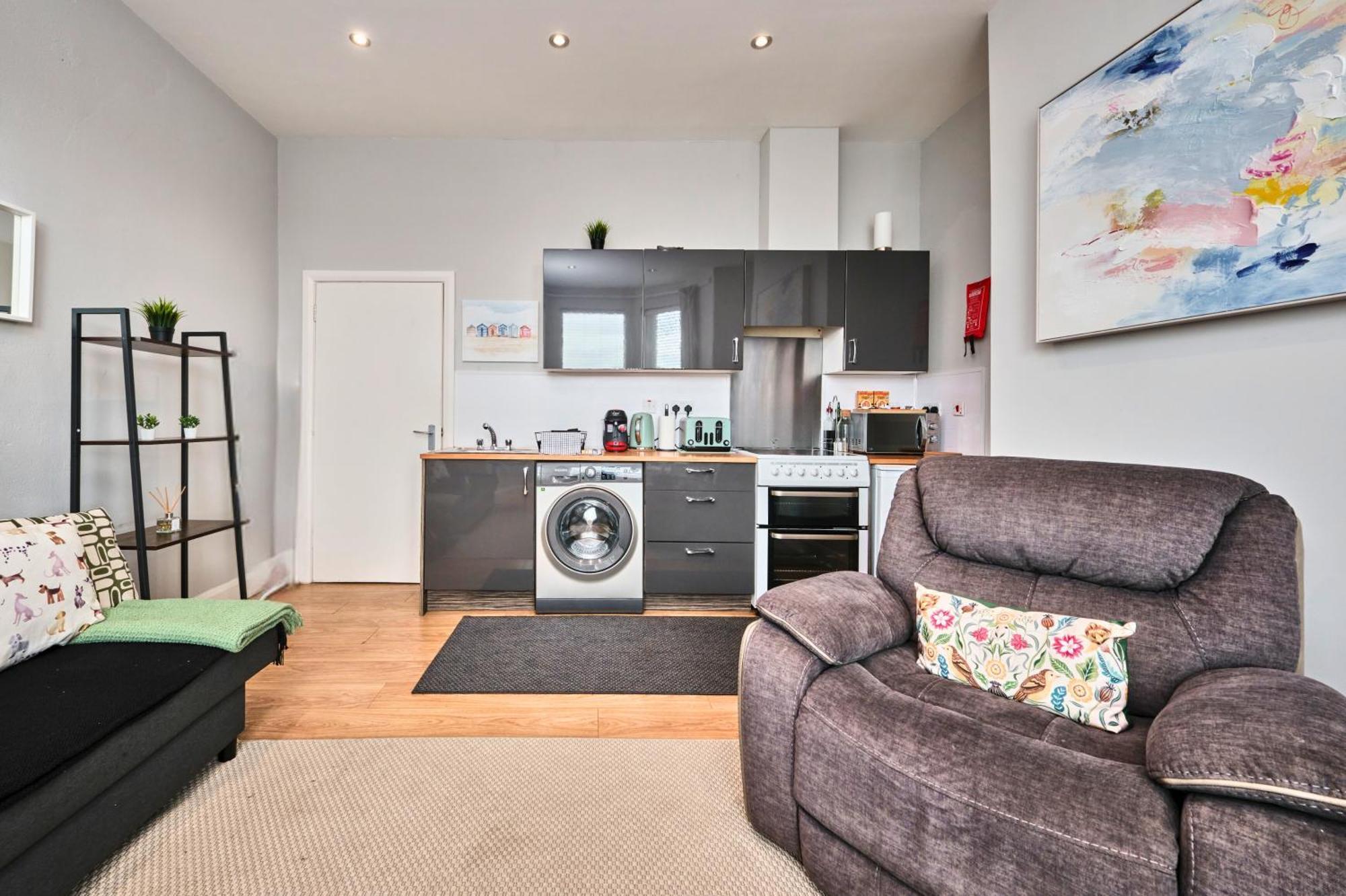 1 West Beach - Dog Friendly - Portrush By The Sea Екстериор снимка
